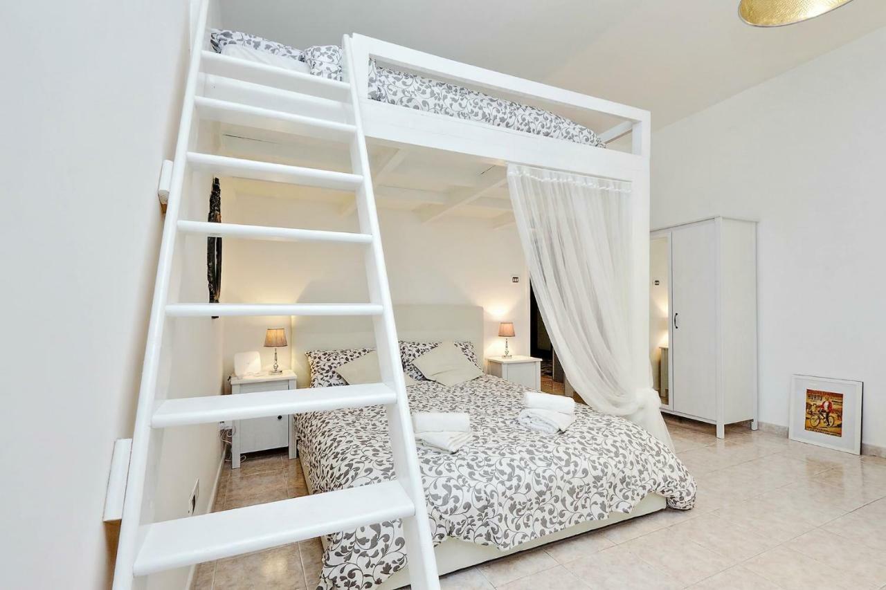 Bbhome Trastevere Station White Chic Apartment Rome Exterior photo